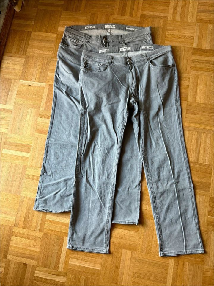 2 Jeans Hosen Brax Cooper in Größe W40 W 40 / L32 L 32 grau in Bochum
