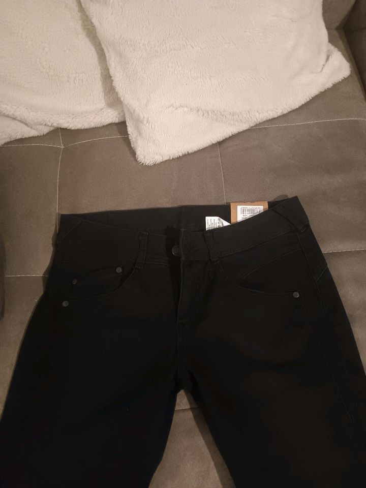 Herrlicher Jeans gila slim 30/30neu mit etikett in Bielefeld