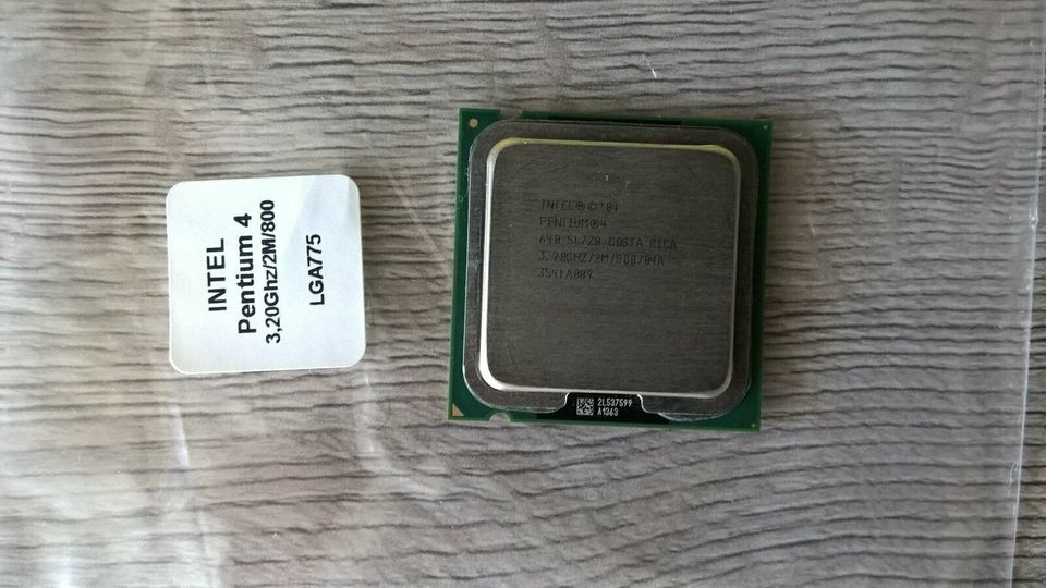 Intel Pentium 4 640 3,2 Ghz, Sockel 775, 2MB, SL7Z8 in Weißenfels