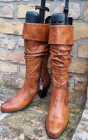 CAPRICE Damenstiefel Größe 40 braun gefüttert NEU Brandenburg - Hoppegarten Vorschau