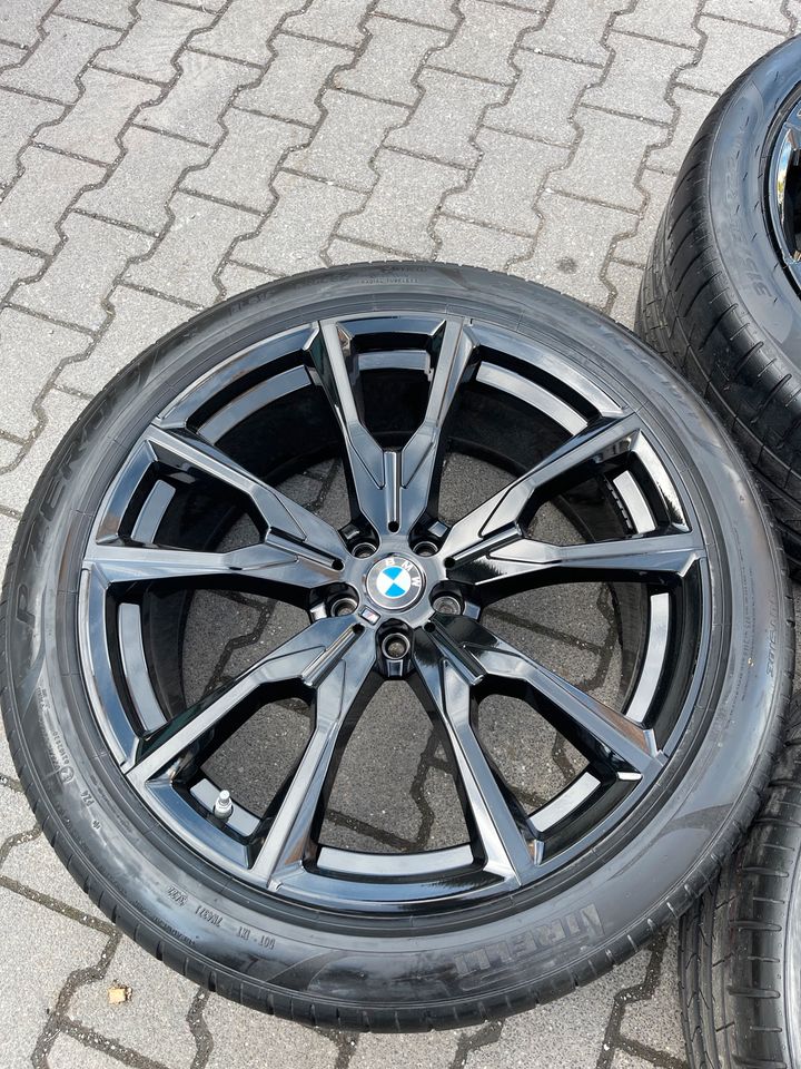 ☀️ ☀️ ☀️ Reifen NEU Pirelli BMW M755 22 Zoll X7 G07 LCI RDCi Felgen Facelift Sommer Sommerräder Sommerkompletträder Sommerreifen schwarz in Bottrop