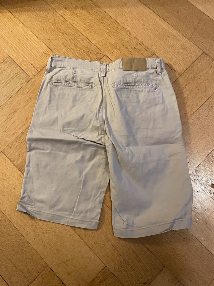 Chino Shorts Review Beige Gr. S in Berlin