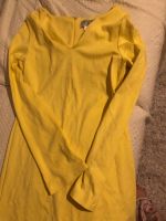 Superschnelle gelbes Kleid mit weiten Ärmeln von rick cardonna Ludwigsvorstadt-Isarvorstadt - Isarvorstadt Vorschau