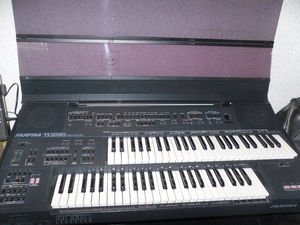 FARFISA TS 800 Series elektronische Klavierorgel Heimorgel in Rennertshofen