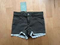 H&M Jeansshorts Shorts kurze Hose 110 spitze Neu mit Etikett Baden-Württemberg - Karlsdorf-Neuthard Vorschau