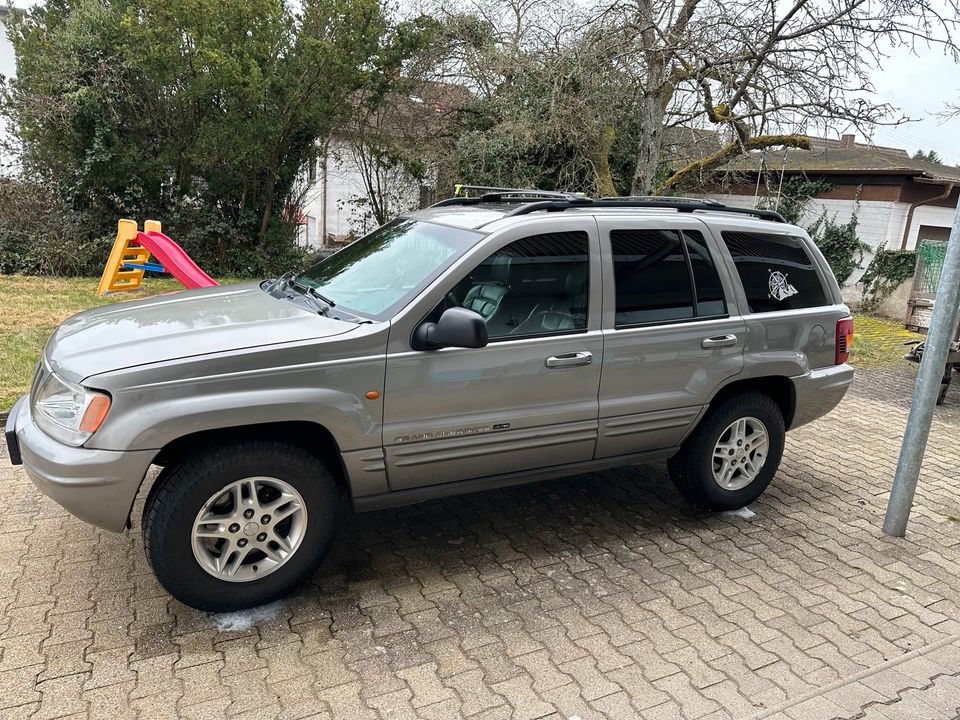 Jeep Grand Cherokee v8 in Kaiserslautern