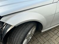 Kotflügel Mercedes W204 C Klasse 755 Nordrhein-Westfalen - Wickede (Ruhr) Vorschau