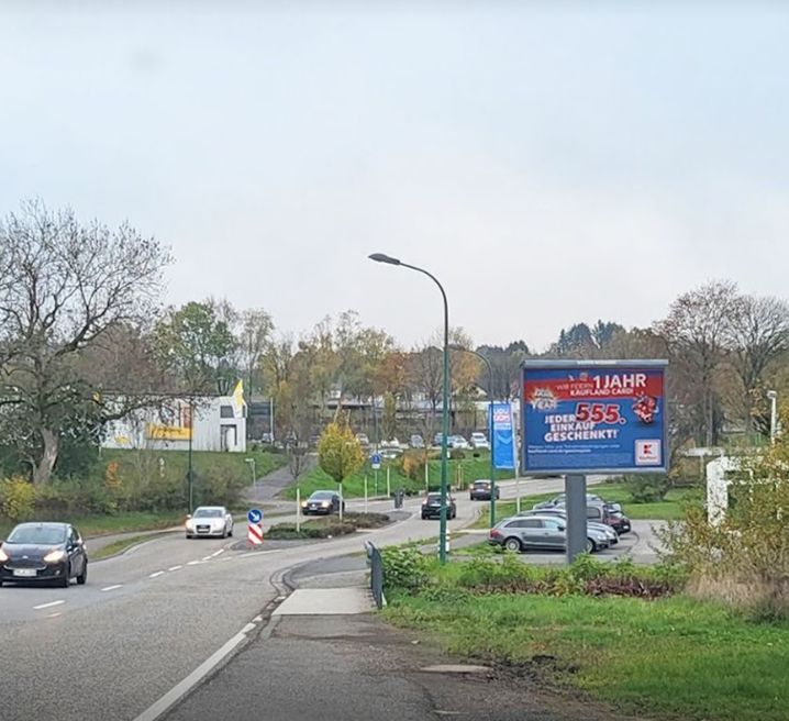 Einfach Geld verdienen - Wir suchen Grundstücke für Werbung (Hauswand/Zaun/Freifläche) in Düsseldorf