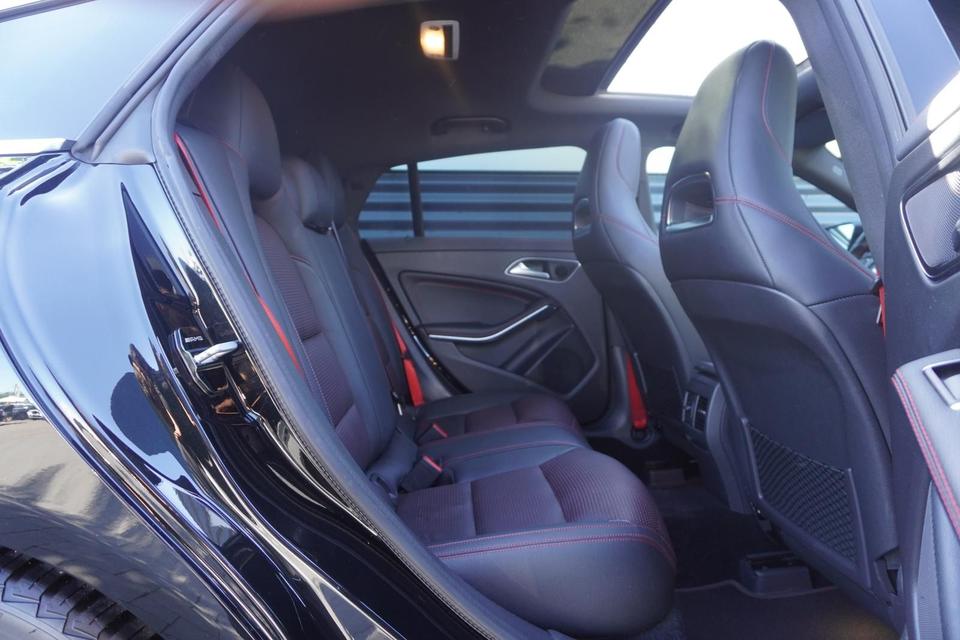 Mercedes-Benz CLA 250 SHOOTING-BRAKE|4MATIC|AMG-LINE|PANO|LED in Monheim am Rhein