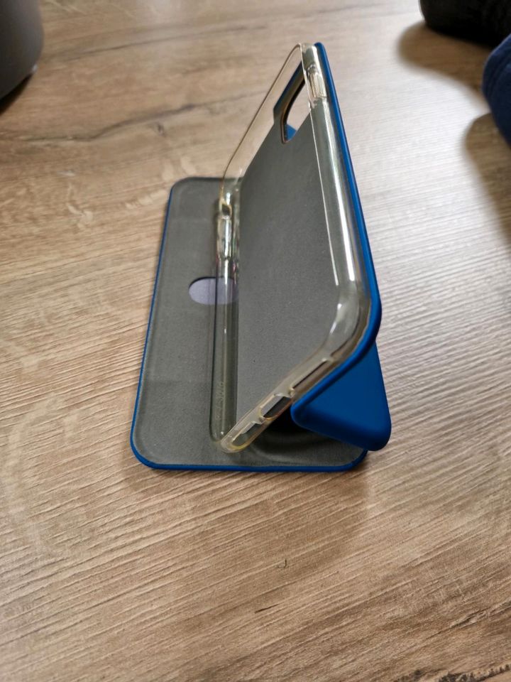 Iphone 11 Klapphülle blau/grau in Siegburg