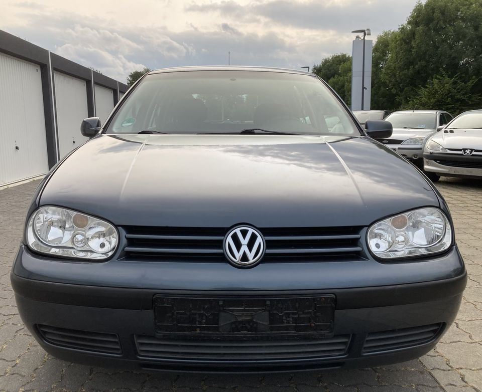 VW Golf lV 1.4, 5-türig, Klima, ZV, Alu, aus 2. Hand, TÜV 09/2025 in Lilienthal