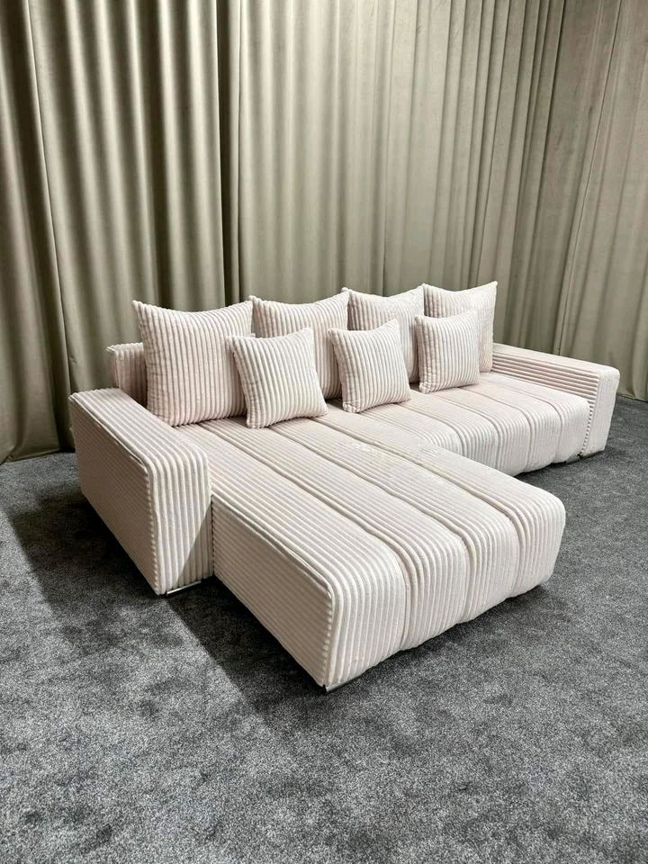 Ecksofa mit schlaffunktion/ couch / Neue kollektion  / wohnzimmer in Berlin