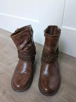 Stiefel Gr. 36, braun mit Absatz, glattes Leder Nordrhein-Westfalen - Siegen Vorschau