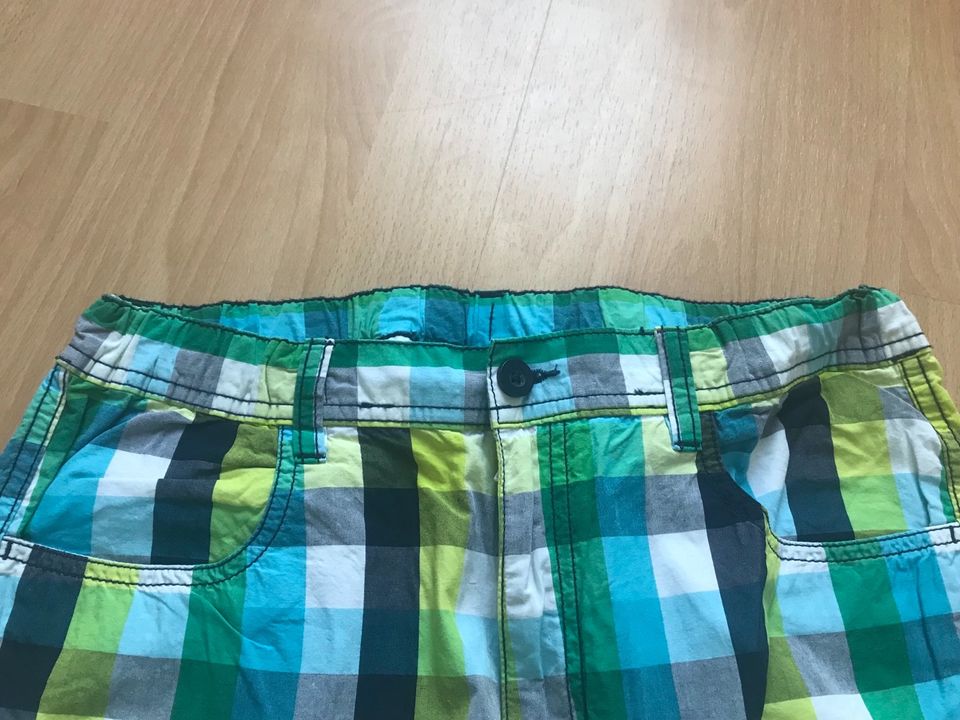 Sommerhose / Bermuda in Plüderhausen