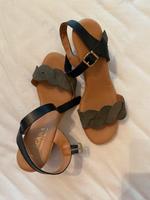 Lascana Sandalen/ Pumps, neuwertig, Leder , Gr. 38 Niedersachsen - Seevetal Vorschau