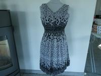 charles vögele Kleid schwarz/weiß Business Gr. 36 1xgetragen Bayern - Mitterteich Vorschau