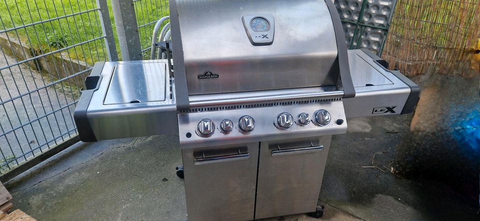 Gasgrill Napoleon LEX 485 in Wachtberg