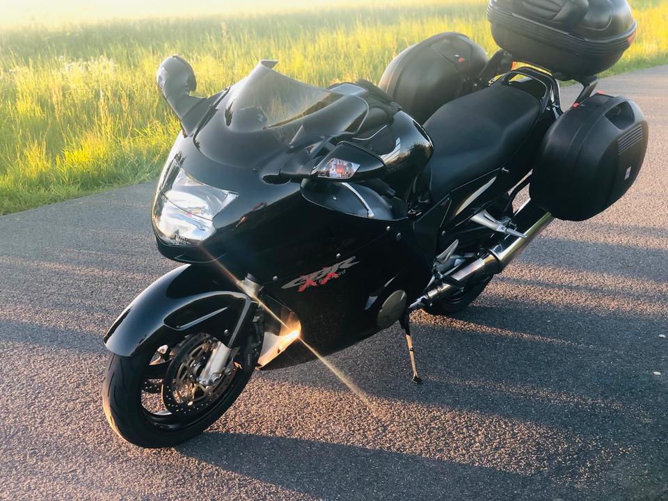Honda CBR 1100 XX, Blackbird, TÜV,Checkheft, Koffer, Top Zustand in Geratal