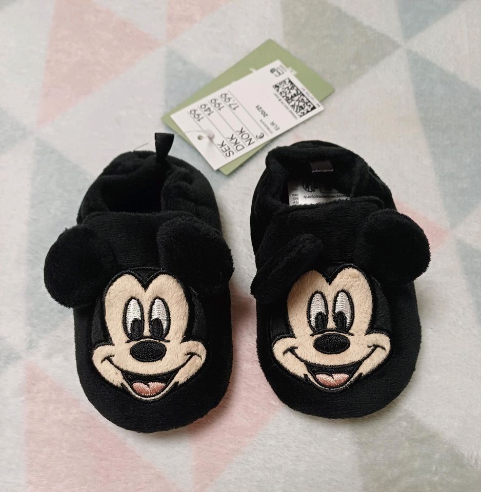 Baby  Weiche Hausschuhe Mickey Mouse H&M  Gr. 20/21  neu in Oberhaid