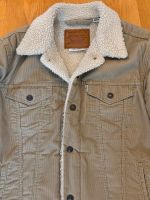 Levi’s Herren Winterjacke Sherpa Trucker,Größe M, Cord,Beige/Sand Stuttgart - Stuttgart-Ost Vorschau