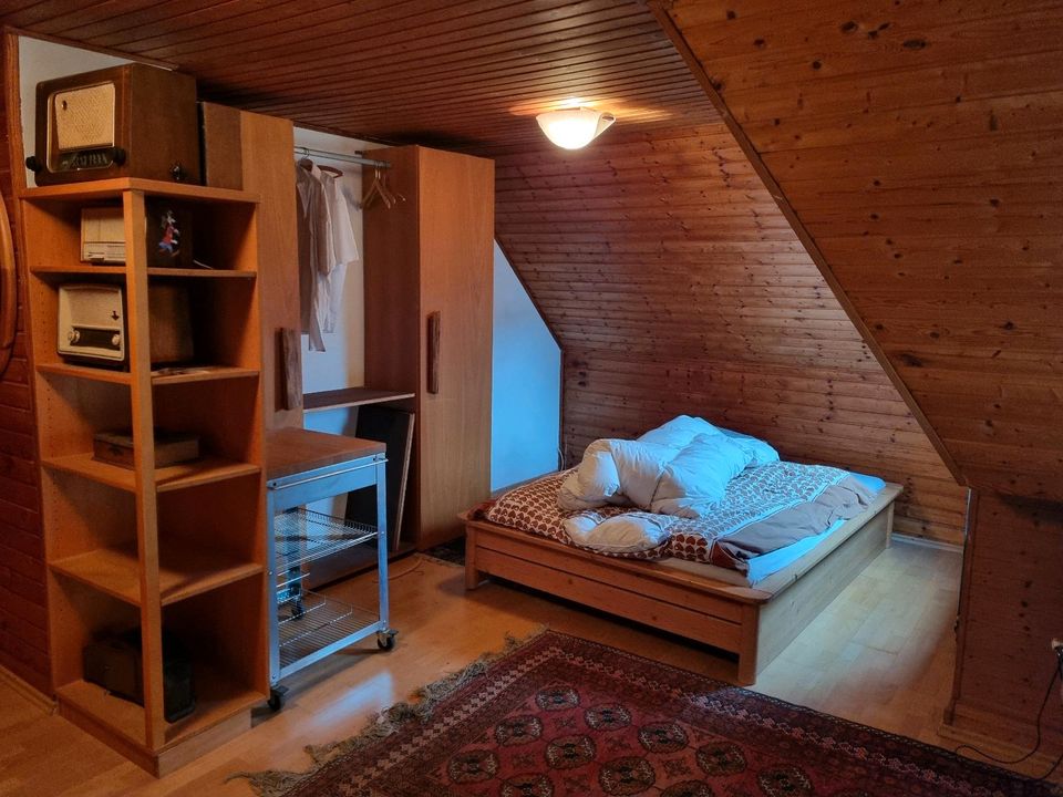 Großes Zimmer in Haus-WG mit Sauna und Garten in Oldenburg
