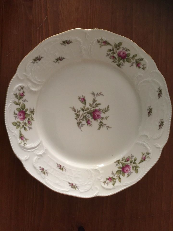 Rosenthal Sanssouci Classic Rose Moosrose Elfenbein Service in Hildesheim