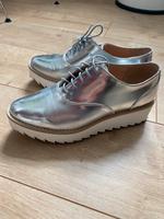 H&M Schuhe Größe 40 Silber Berlin - Treptow Vorschau