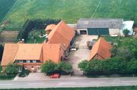 Resthof Bauernhof 3 Wohnungen 14.580 qm Grund. Ortsrand Lübbecke Nordrhein-Westfalen - Lübbecke  Vorschau
