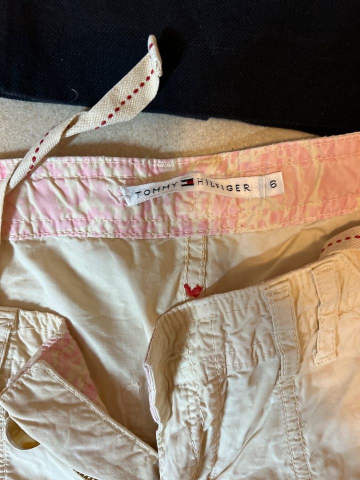 Tommy Hilfiger Hose, Short, Rock, Gr. 36 in Ratingen