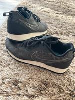 Nike MD Runners 2 Gr.38,5 grau meliert Hessen - Ober-Mörlen Vorschau