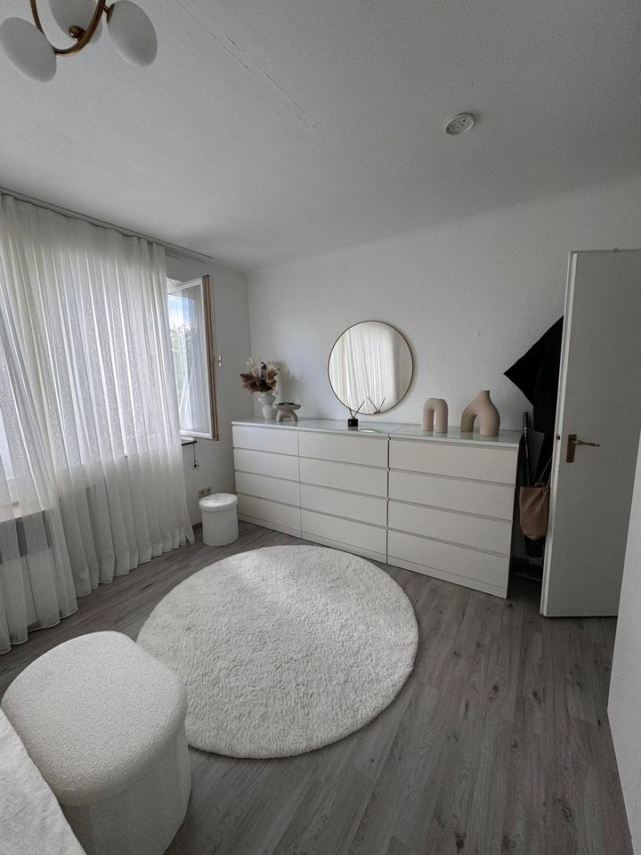 Suche Nachmieter für voll möblierte 2-Zimmer-Wohnung in Stuttgart