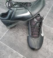 Nike Turnschuhe Größe 38 gut erhalten Schleswig-Holstein - Lübeck Vorschau