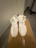 Sneaker Veja weiß pink Gr. 39 hoch Essen - Essen-Borbeck Vorschau