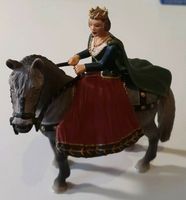 SCHLEICH 70048 Königin zu Pferd Niedersachsen - Dahlenburg Vorschau