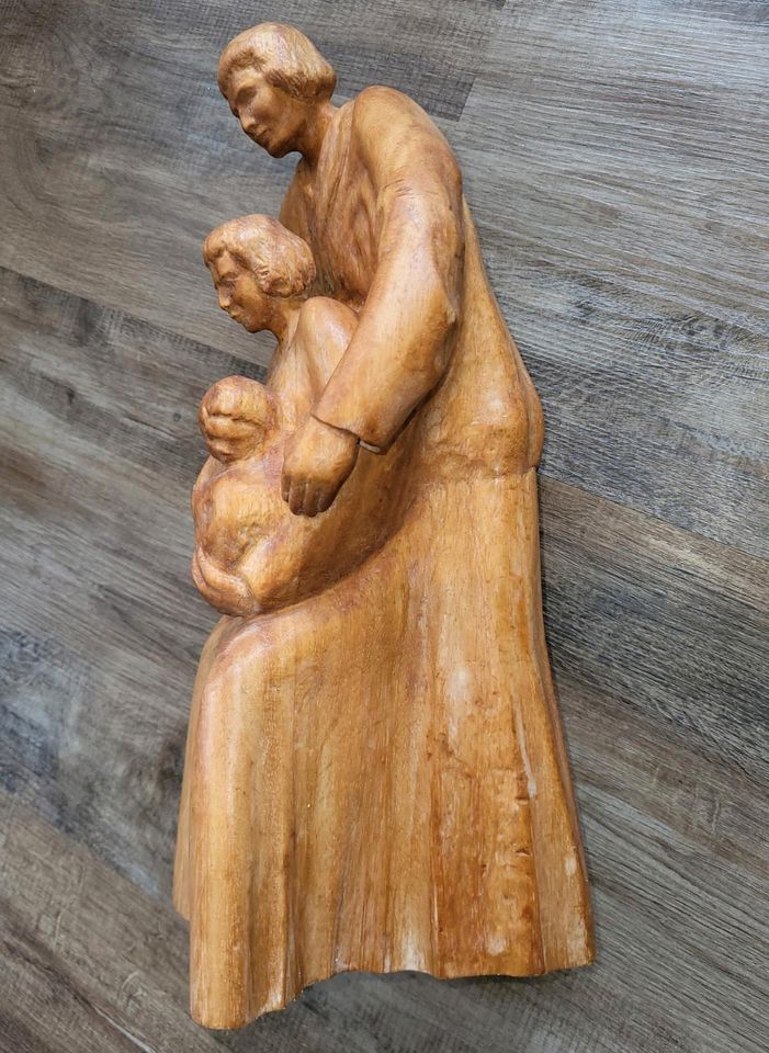 Holz Figur Skulptur geschnitzt Bildhauer Figurengruppe alt antik in Leipzig