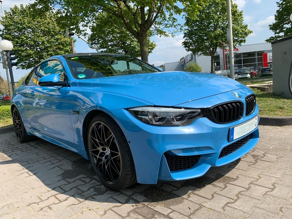 BMW M4 Competition *Liebhaberfahrzeug* in Köln