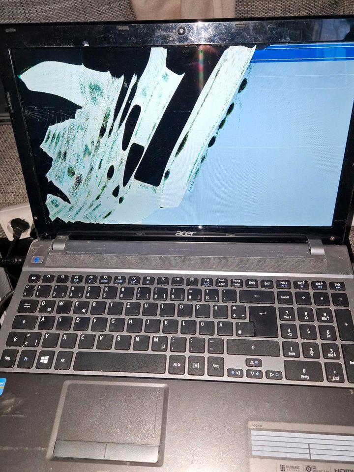 Acer V3-571G, i7, 8GB RAM in Molbergen