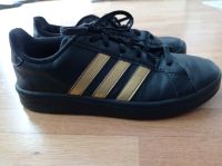 Schöne Sneaker von Adidas, schwarz/gold, Gr. 38 München - Pasing-Obermenzing Vorschau