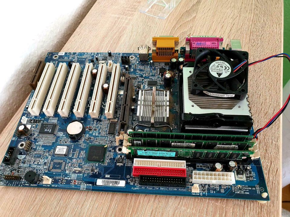 Mainboard Gigabyte GA-8IDX in Magdeburg