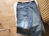 Jeansrock, Bleistiftrock  mit Schlitzen Benetton Nordrhein-Westfalen - Pulheim Vorschau