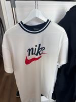 T Shirts zu verkaufen (Nike, low lights Studio, Tommy hilfiger) Bayern - Neu Ulm Vorschau