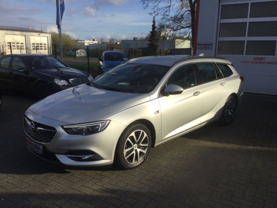 Opel Insignia B  Diesel Sports Tourer Edition in Barßel