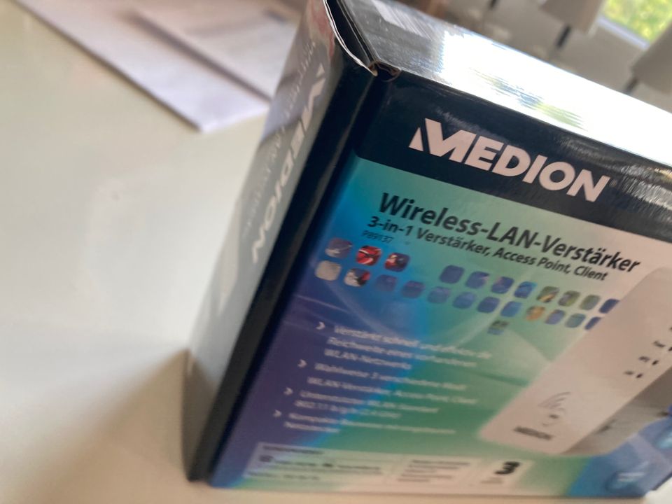 MEDION - Wireless-LAN-Verstärker MD 86738 ... in Vellmar