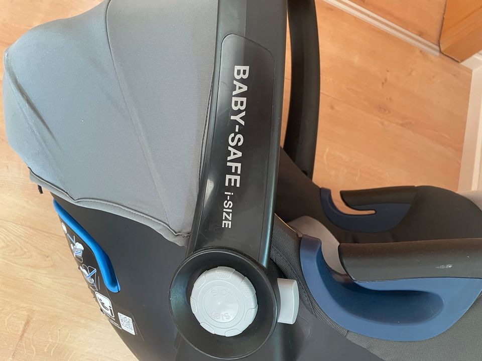 Römer Britax Babyschale in Gräfelfing