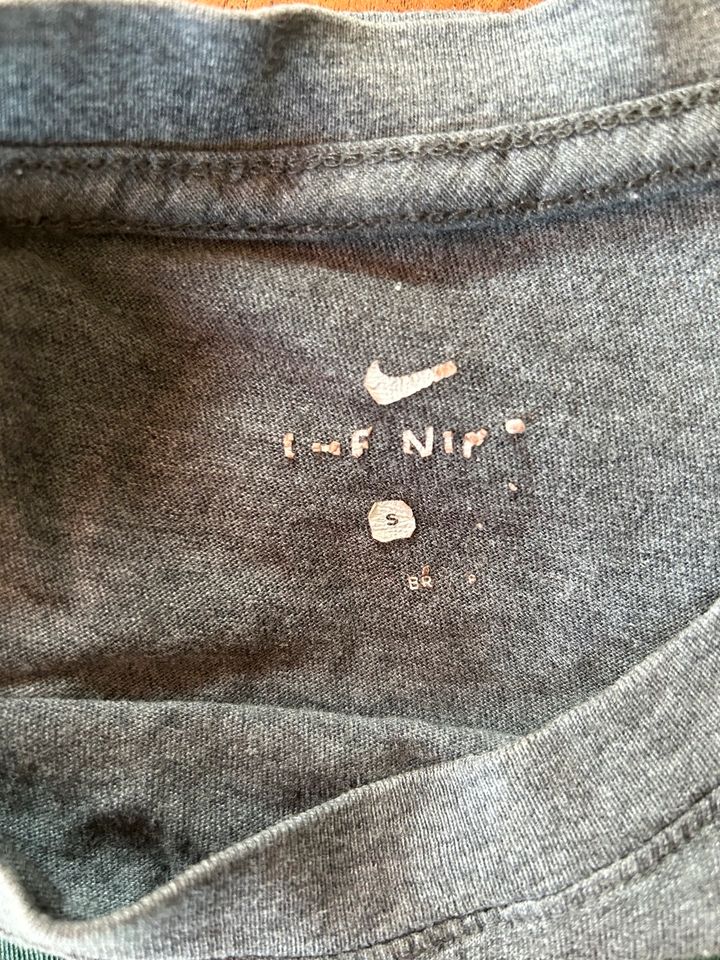 Nike t Shirt in Lübeck