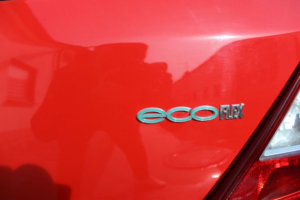 Opel Corsa 1.0 ECO Flex Sehr sparsam in Nürnberg (Mittelfr)