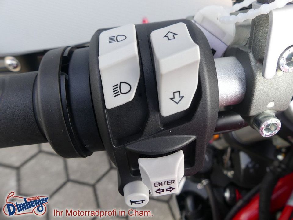 Ducati Monster 1200 ABS TOP Zustand + sehr viel Zubehör in Cham