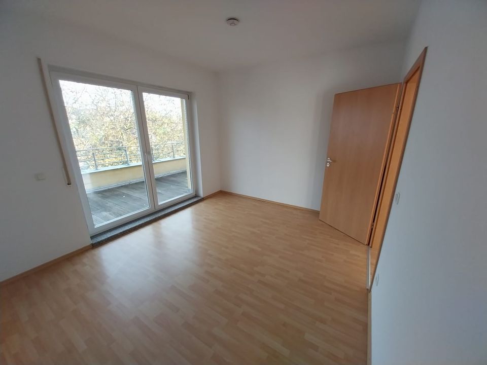 3 ZKB  / Schöne 3 Zimmer Wohnung m. Südbalkon in Porta - Holzh. in Porta Westfalica