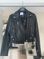 Bershka Jacke gr.XS wie neu Niedersachsen - Soltau Vorschau