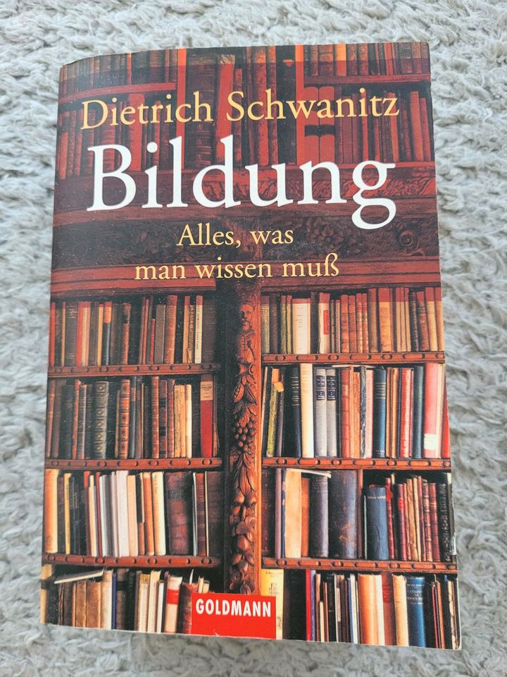 Bildung. Alles, was man wissen muss. Von Dietrich Schwanitz. in Leinfelden-Echterdingen